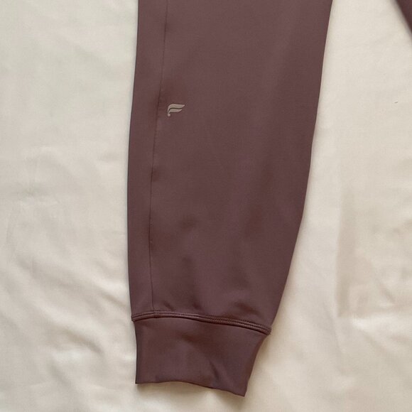 Fabletics On-The-Go Cold Weather Jogger Mauve Pink Women’s Size Large - Picture 9 of 9